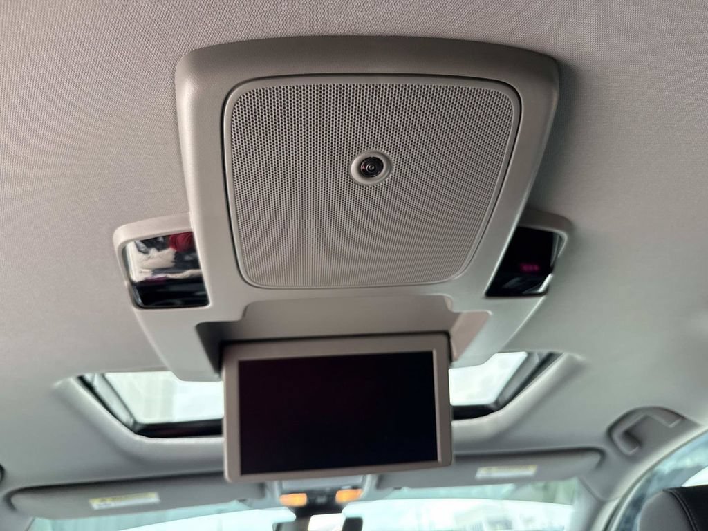 Used 2023 Honda Odyssey Touring image 18