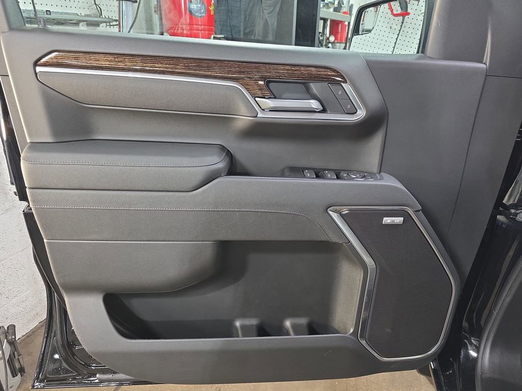 New 2026 GMC Sierra 1500 Elevation image 26