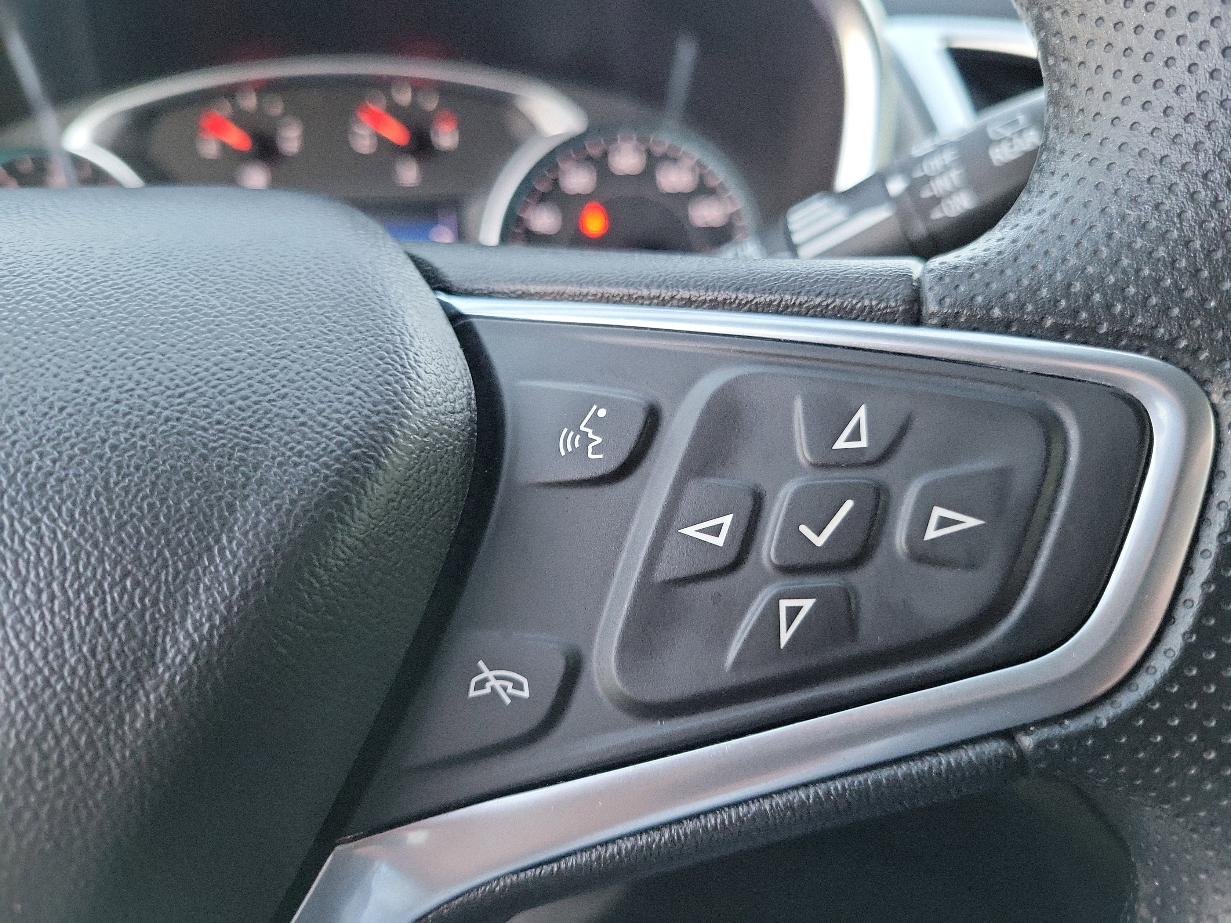 Used 2022 Chevrolet Equinox LT image 8