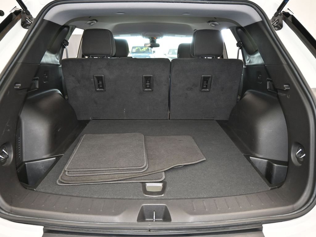 Used 2024 Chevrolet Blazer LT image 34