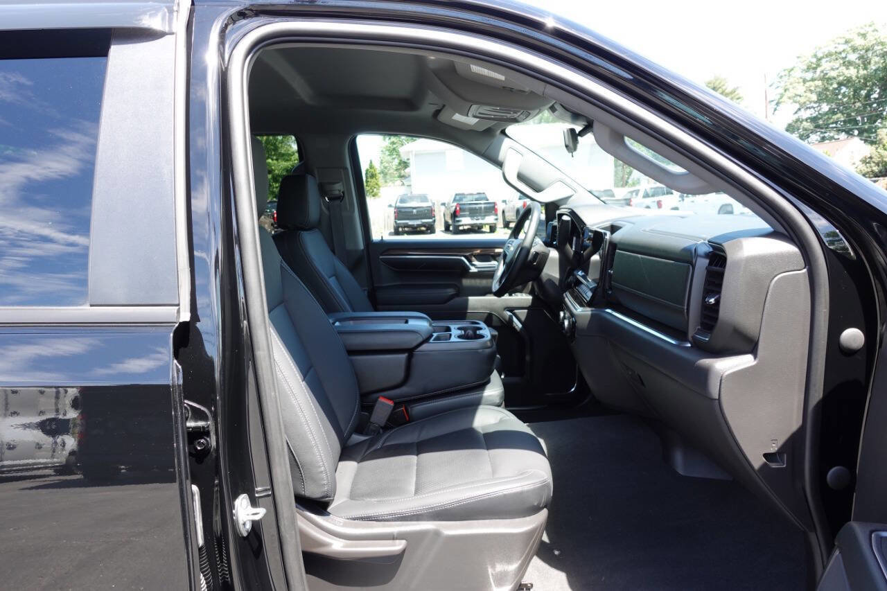 Used 2023 Chevrolet Silverado 1500 LT AWD/4WD image 32