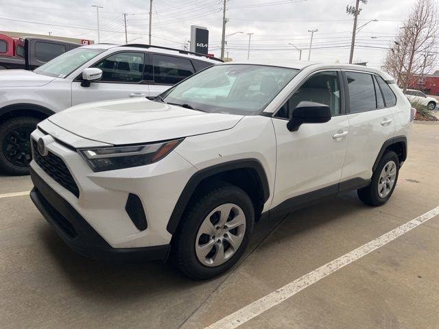 Used 2023 Toyota RAV4 LE FWD image 2