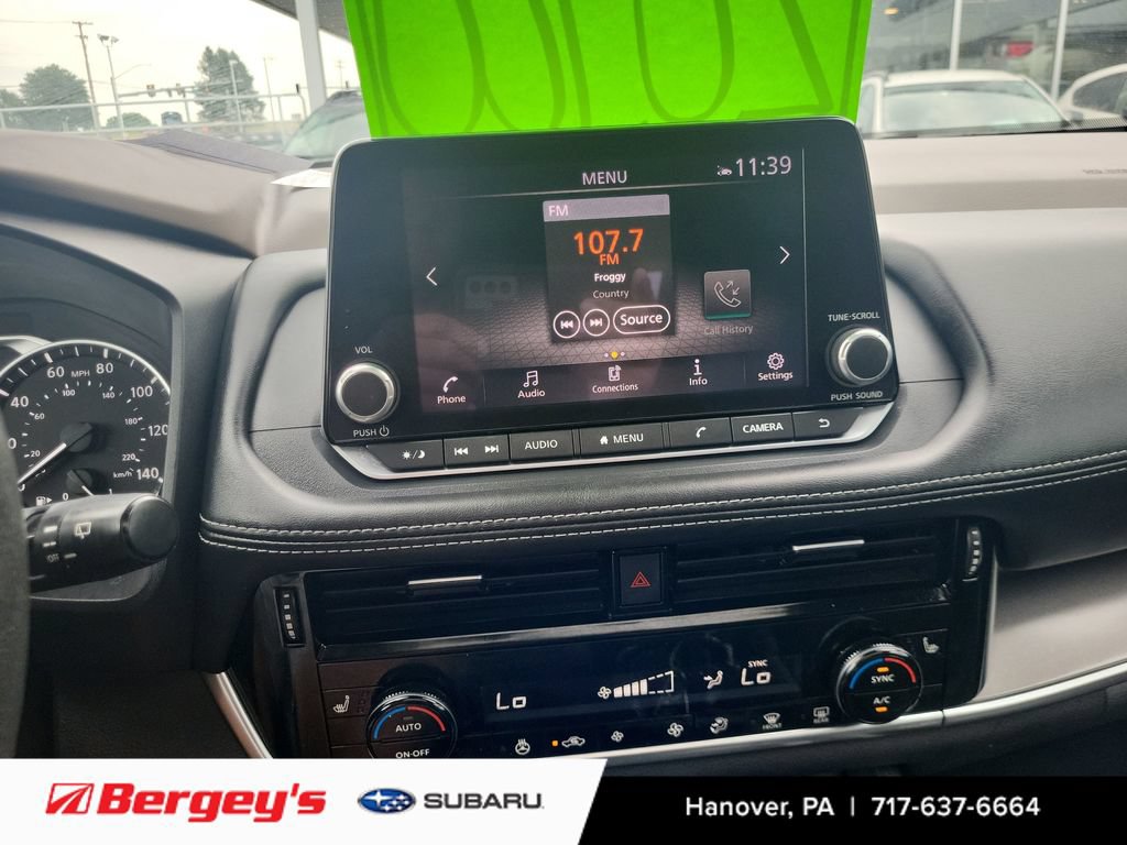Used 2023 Nissan Rogue SV w/ SV Premium Package AWD/4WD image 23