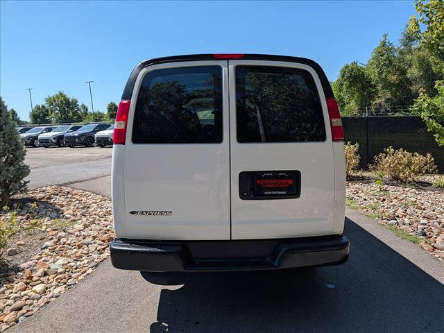 Used 2019 Chevrolet Express 2500 Extended w/ Driver Convenience Package RWD image 4