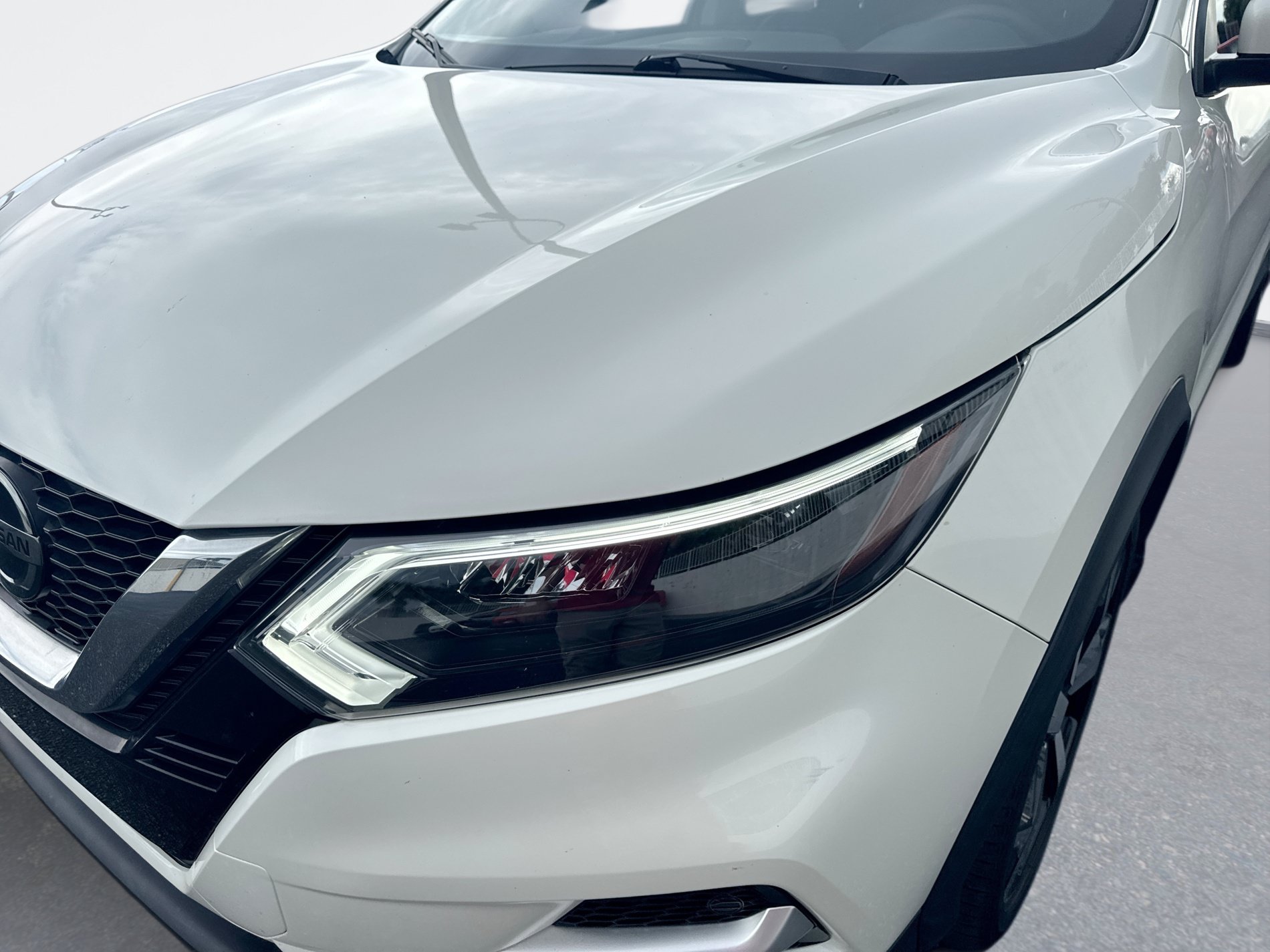 Certified 2022 Nissan Rogue Sport SL w/ Premium Package FWD image 10