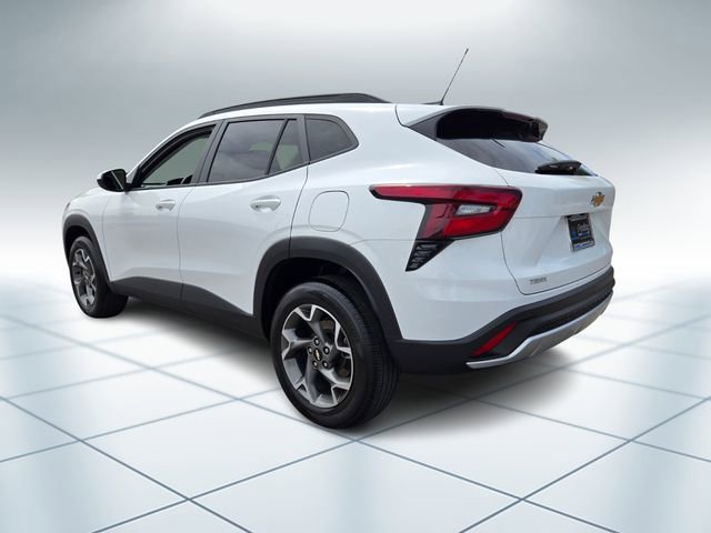 Used 2024 Chevrolet Trax LT w/ Driver Confidence Package FWD image 8