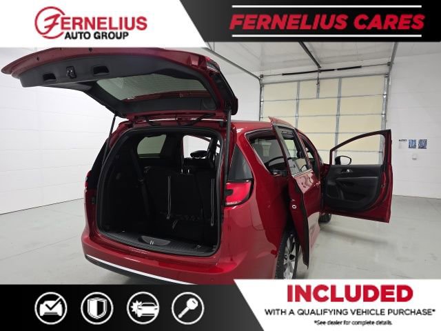 New 2026 Chrysler Pacifica Select image 10