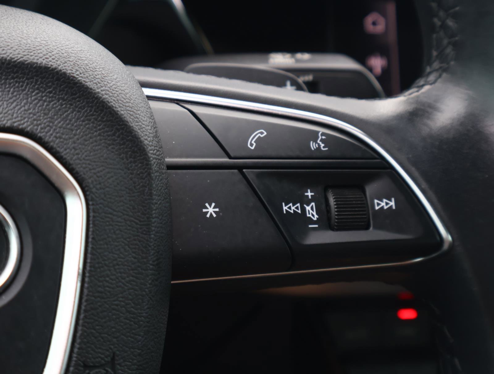 Used 2023 Chrysler 300 Touring L w/ Popular Equipment Group image 54