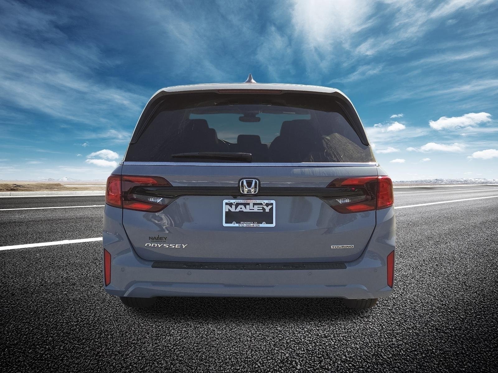 New 2026 Honda Odyssey Touring image 10