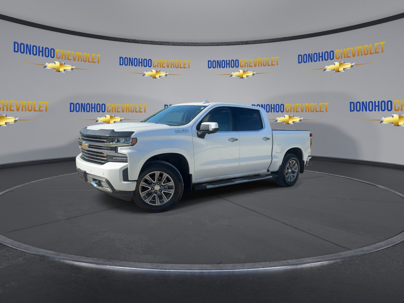 Used 2020 Chevrolet Silverado 1500 High Country w/ Technology Package AWD/4WD image 7