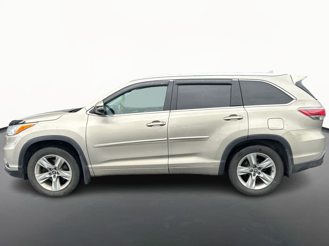 Used 2016 Toyota Highlander Limited AWD/4WD image 6
