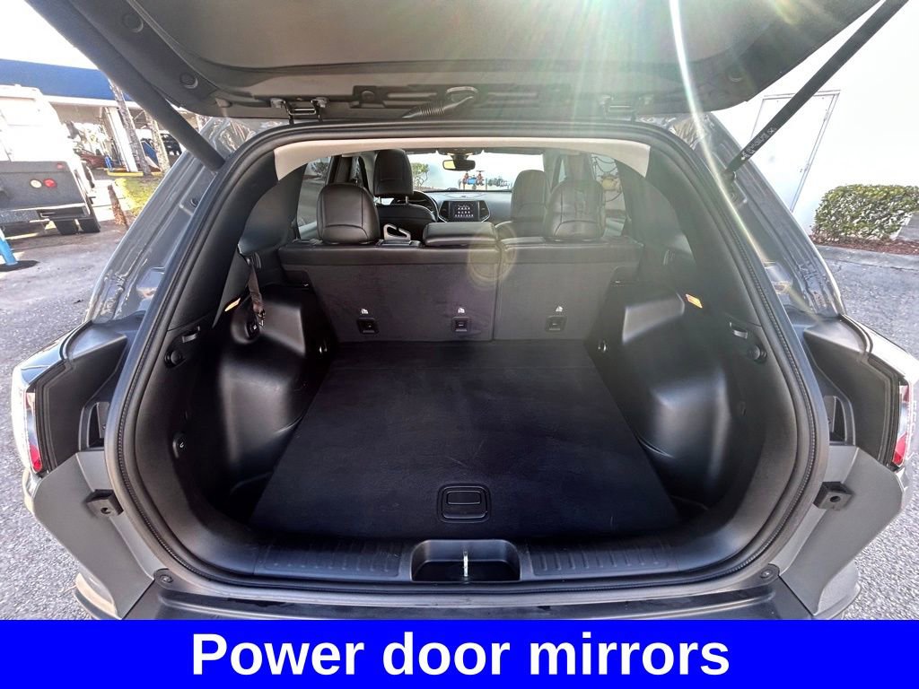 Used 2020 Jeep Cherokee Latitude Plus w/ Comfort/Convenience Group image 33