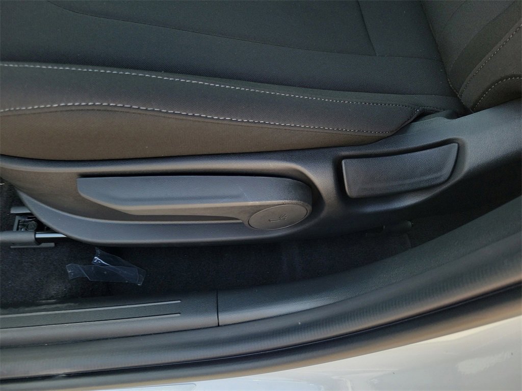 Used 2025 Hyundai Elantra Sport image 10