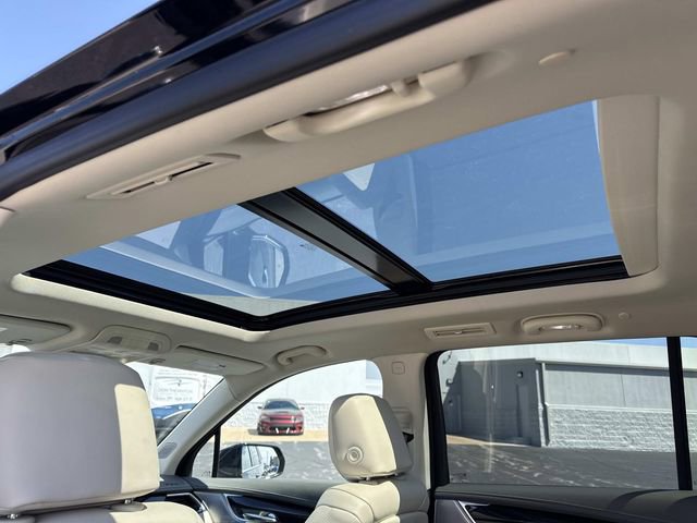Used 2024 Cadillac XT6 Premium Luxury w/ Technology Package AWD/4WD image 19