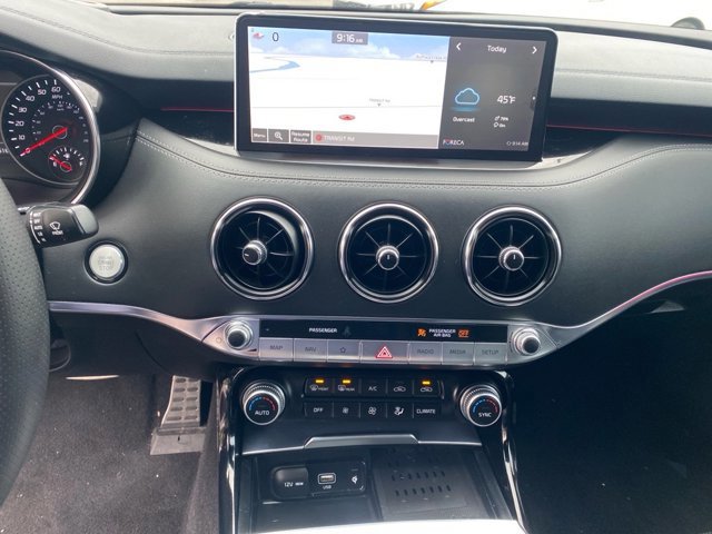 Certified 2022 Kia Stinger GT2 image 12