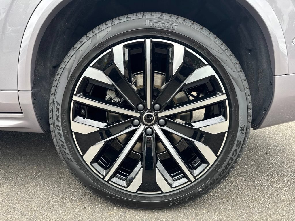 New 2026 Volvo XC90 B6 Plus w/ Protection Package AWD/4WD image 28