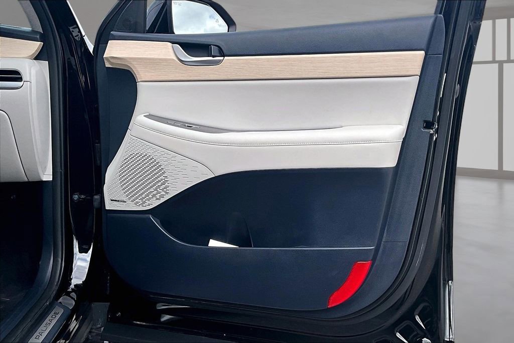 Used 2023 Hyundai Palisade Limited image 28