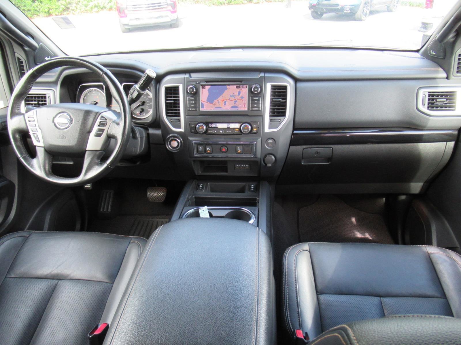 Used 2019 Nissan Titan SL w/ Midnight Edition RWD image 12