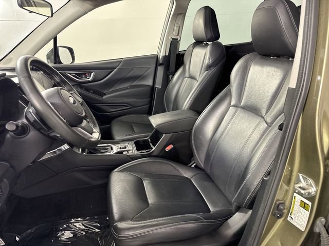 Used 2023 Subaru Forester Touring AWD/4WD image 5