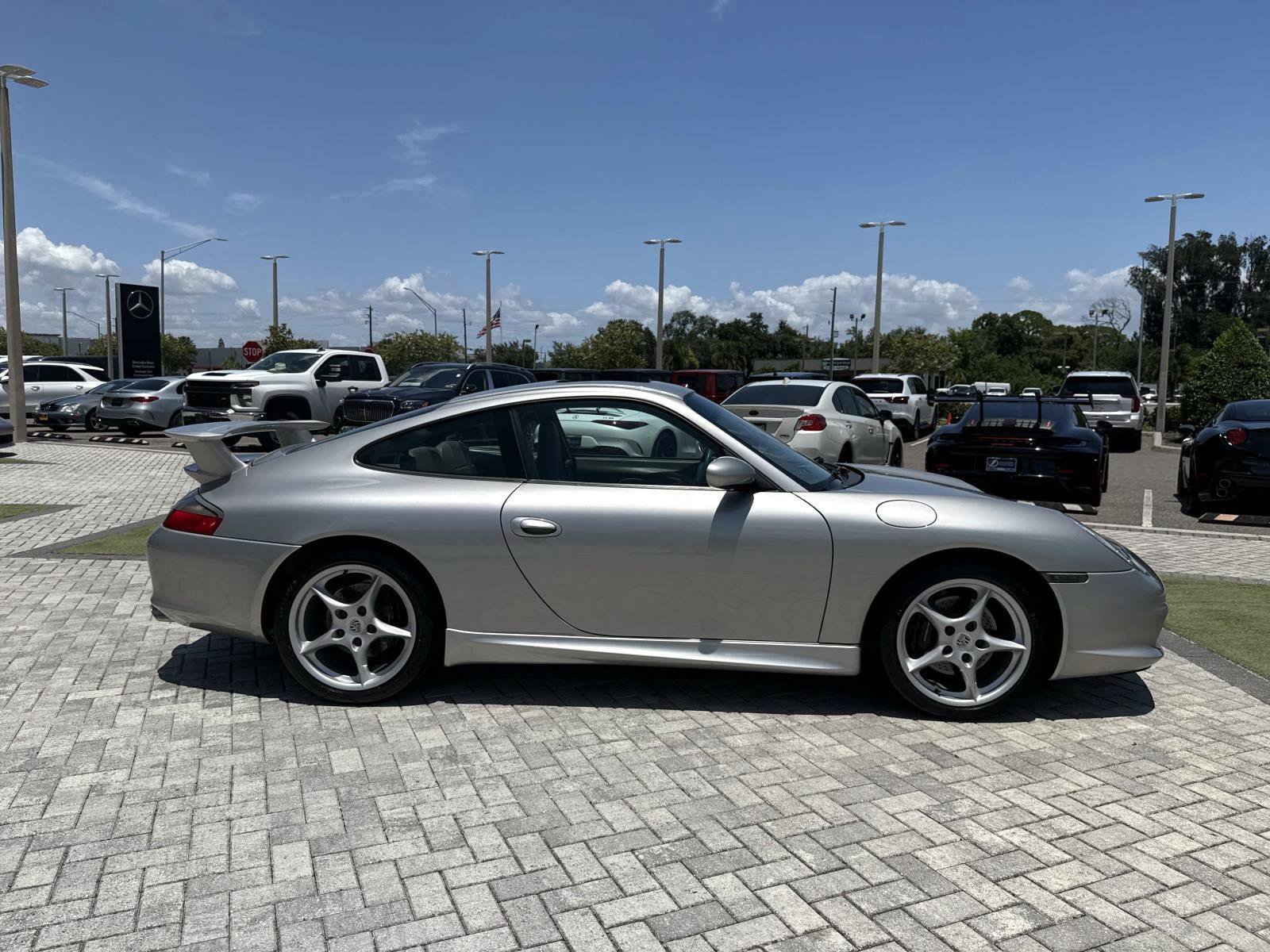 Used 2004 Porsche 911 Carrera RWD image 6