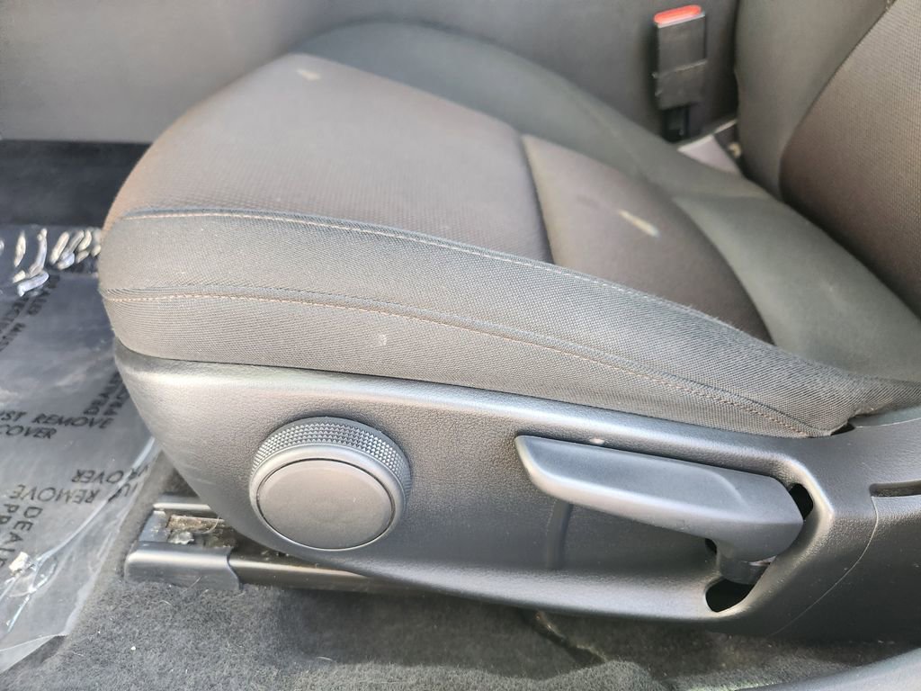 Used 2022 MAZDA MAZDA3 s image 15