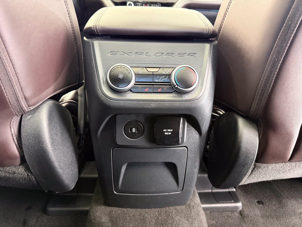 Used 2025 Ford Explorer Platinum w/ LUX Leather Package AWD/4WD image 33