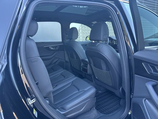 Certified 2025 Audi Q7 3.0T Premium Plus image 12