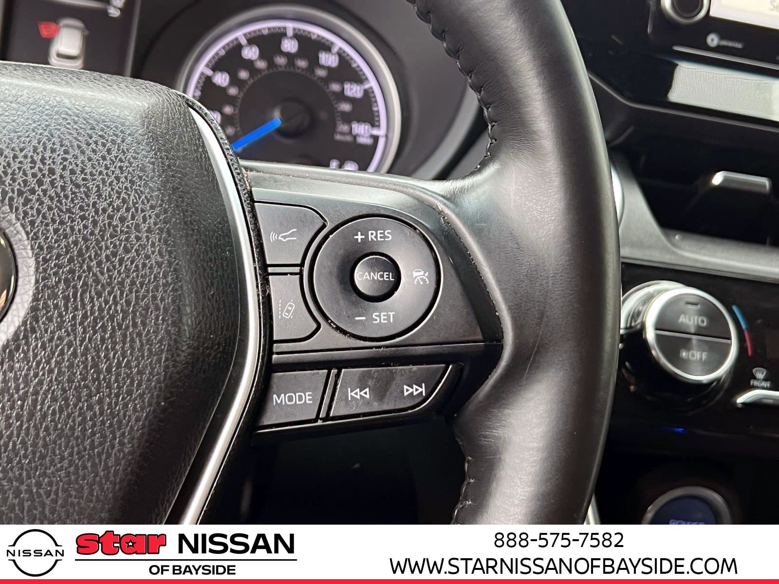 Used 2021 Toyota Venza LE image 21