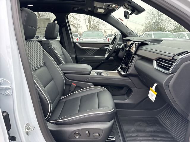 New 2026 GMC Acadia Denali w/ Super Cruise Package image 26