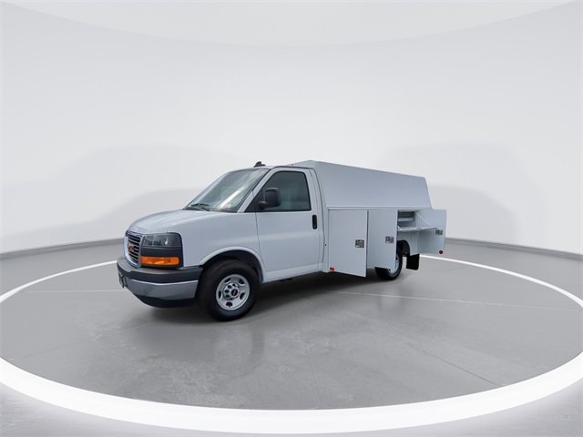 New 2025 GMC Savana 3500 w/ Power Convenience Package image 4
