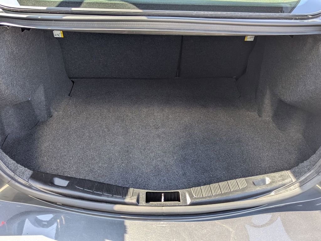 Used 2020 Ford Fusion SE image 25