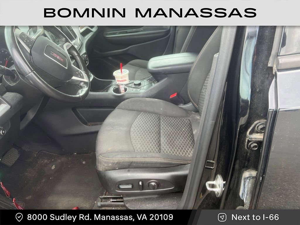 Used 2018 GMC Terrain SLE w/ Driver Convenience Package FWD image 8