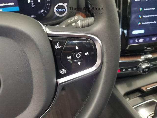 Certified 2023 Volvo XC60 B5 Plus w/ Protection Package Premier AWD/4WD image 20