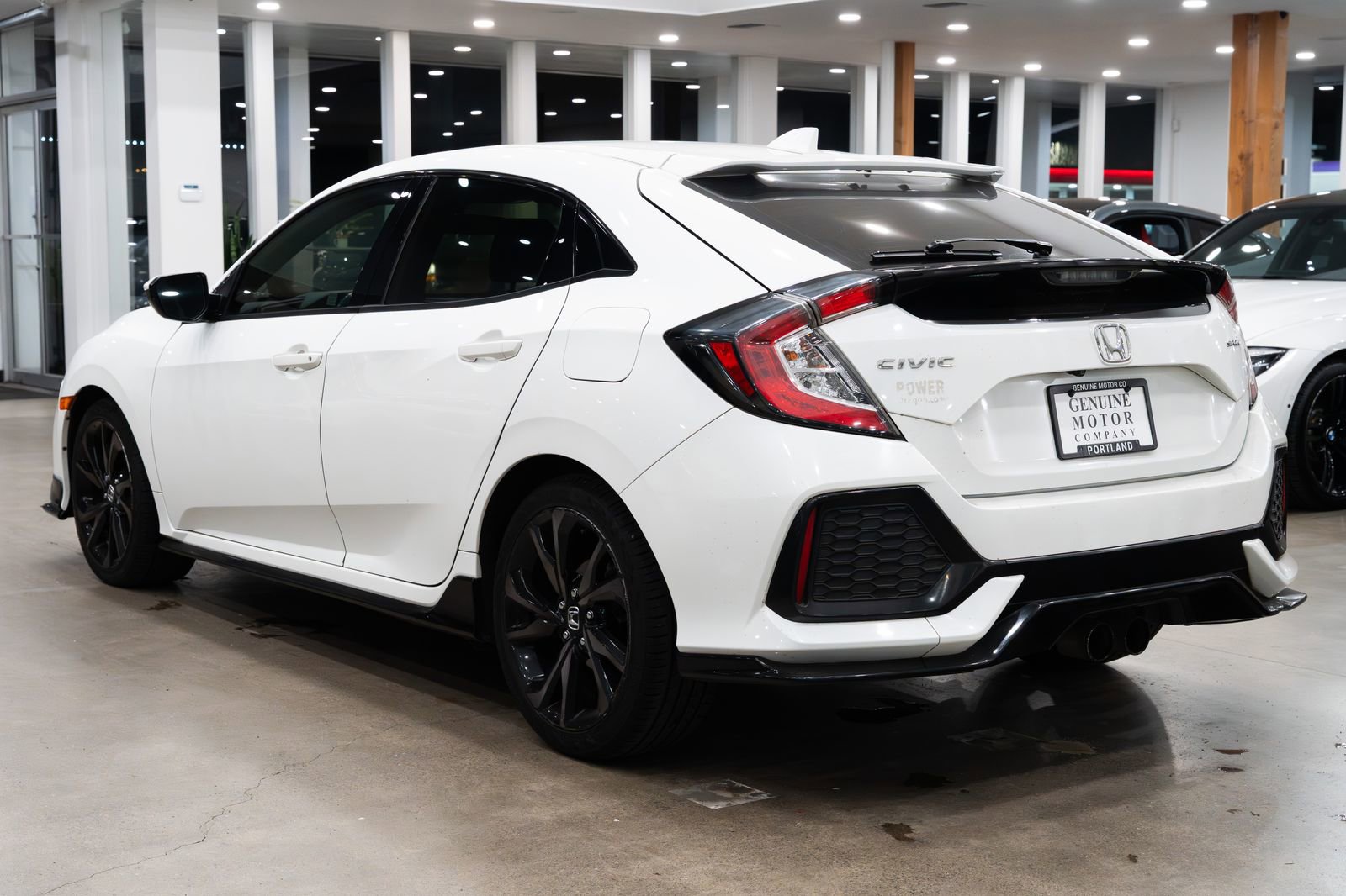 Used 2018 Honda Civic Sport image 6
