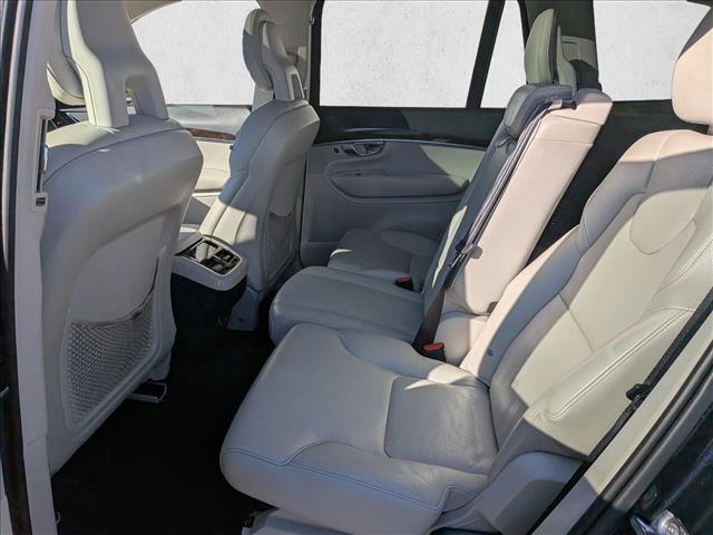 Used 2016 Volvo XC90 T6 Momentum w/ Momentum Plus Package image 21