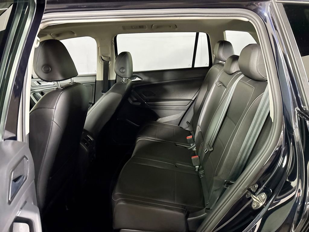 Used 2018 Volkswagen Tiguan SE AWD/4WD image 20
