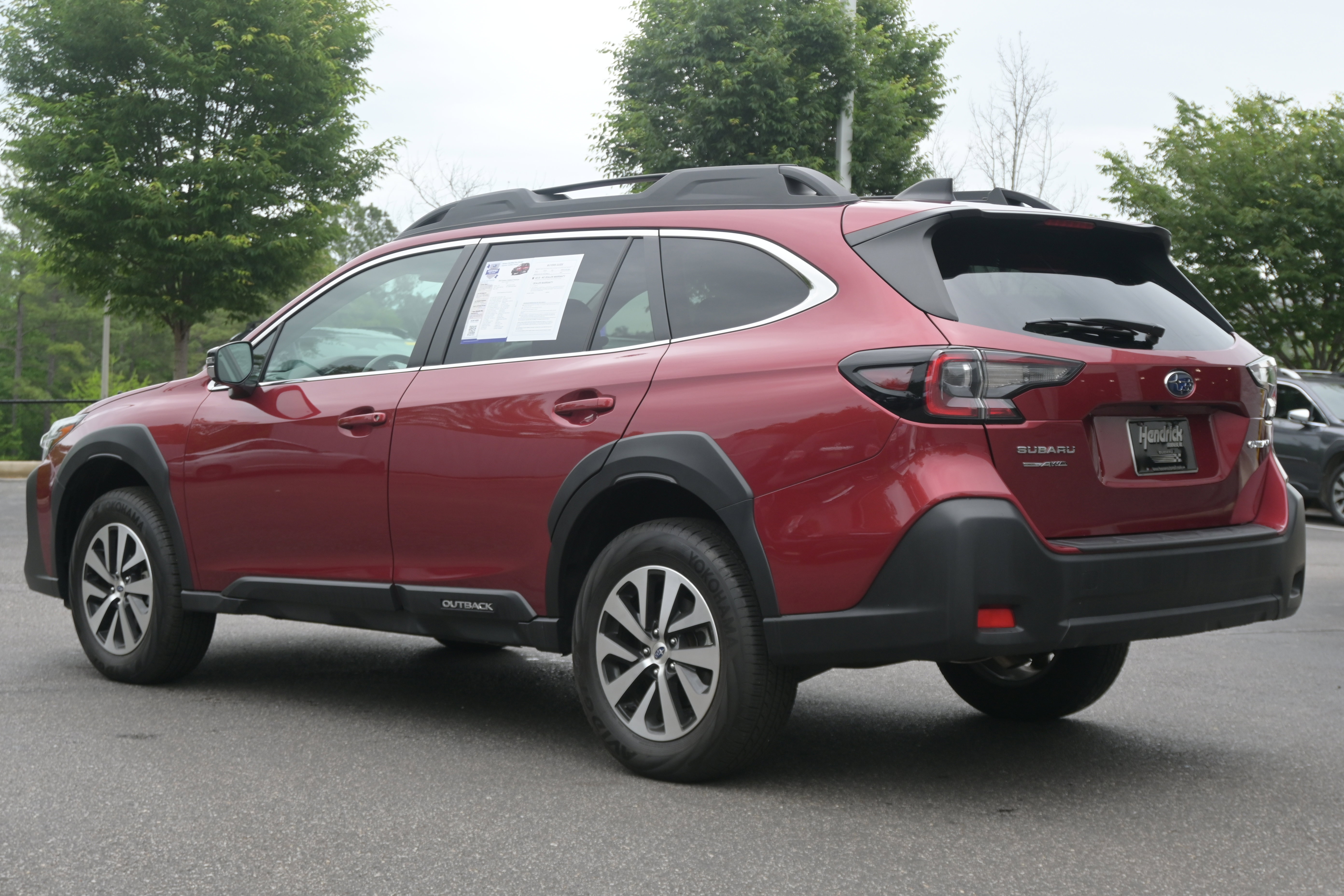 Certified 2025 Subaru Outback Premium AWD/4WD image 7
