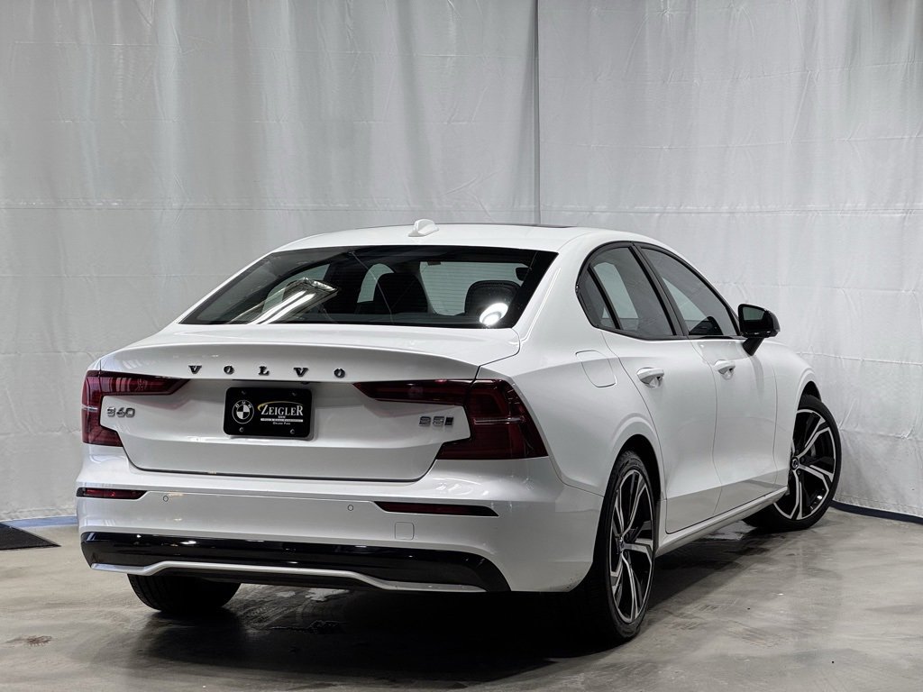 Used 2024 Volvo S60 B5 Core image 6