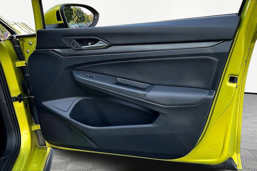 Used 2022 Volkswagen GTI Autobahn image 27