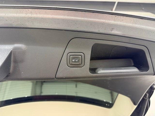 Used 2020 Buick Envision Essence FWD image 9