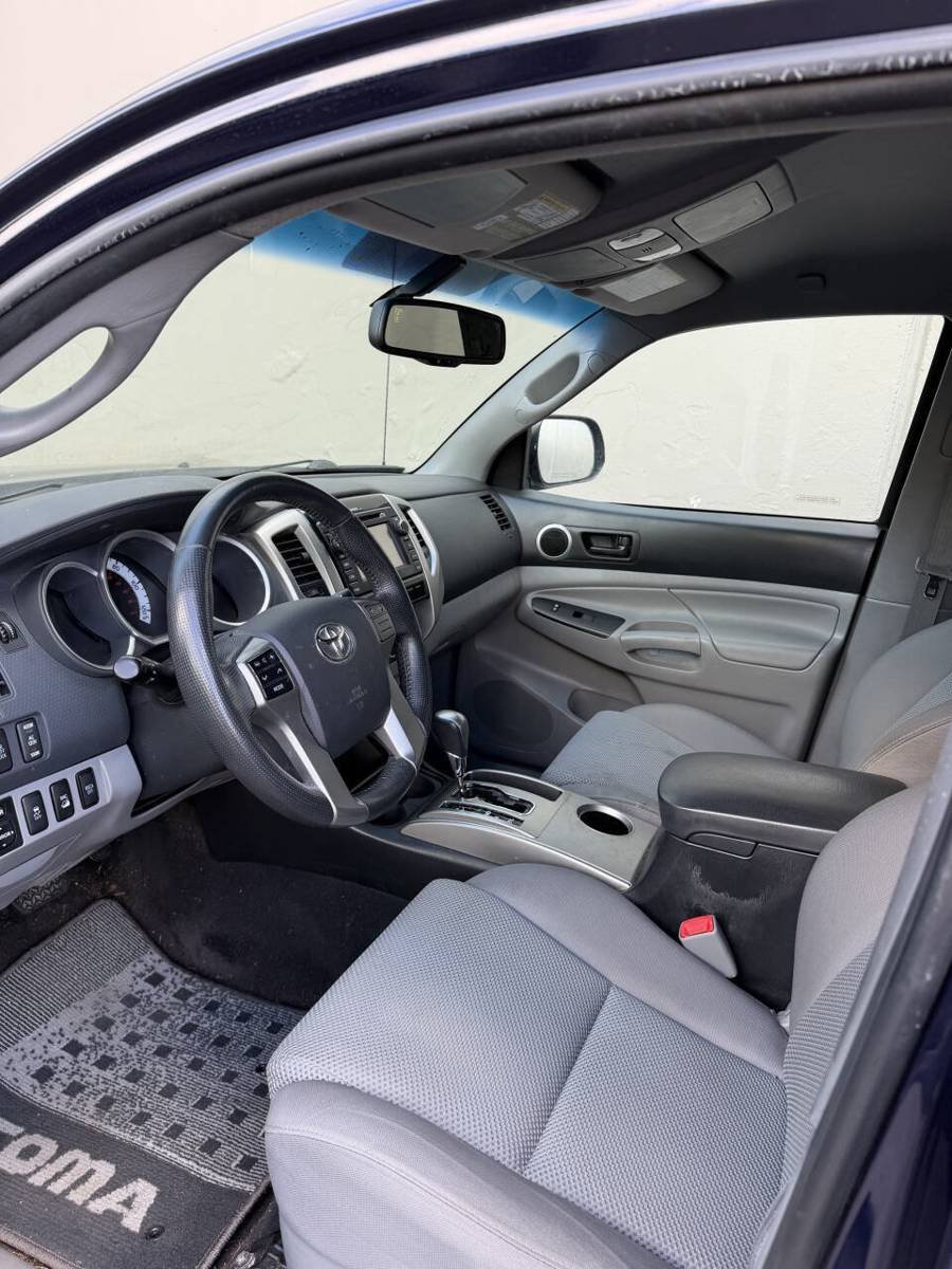 Used 2013 Toyota Tacoma 4x4 Double Cab w/ TRD Off-Road Pkg image 22
