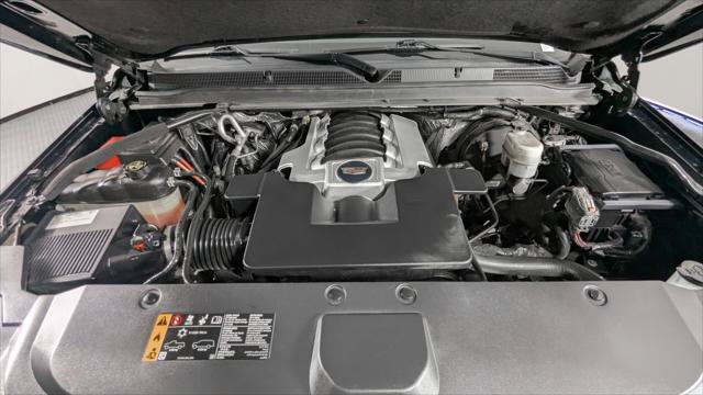 Used 2017 Cadillac Escalade ESV Platinum AWD/4WD image 27