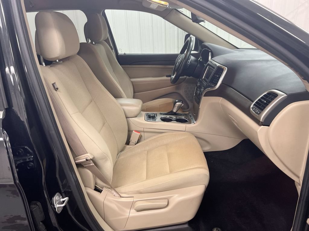 Used 2016 Jeep Grand Cherokee Laredo w/ Quick Order Package 23E AWD/4WD image 20