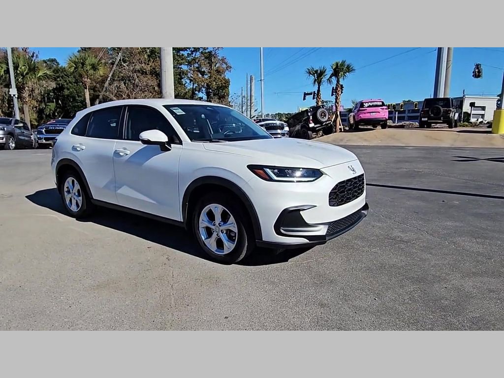 Used 2023 Honda HR-V LX image 38