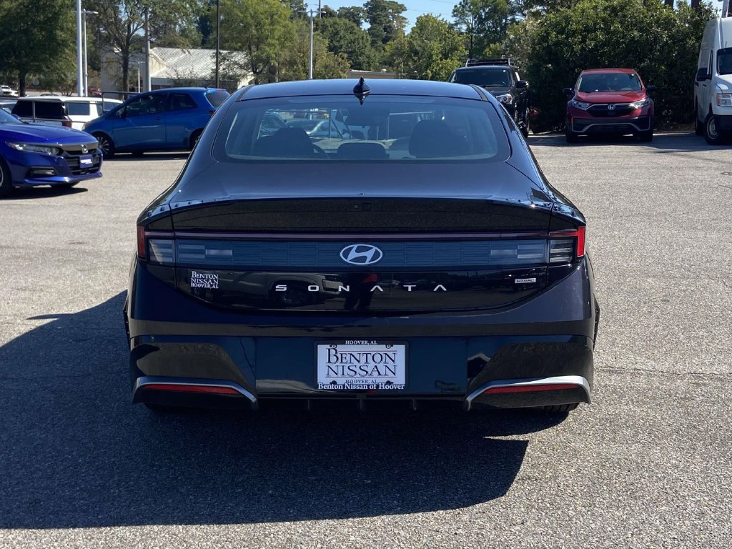 Used 2025 Hyundai Sonata SEL AWD/4WD image 3