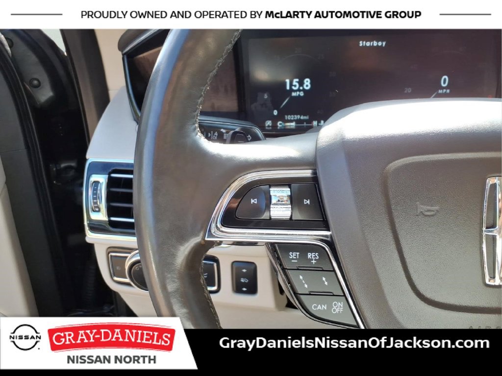 Used 2019 Lincoln Navigator Reserve AWD/4WD image 14