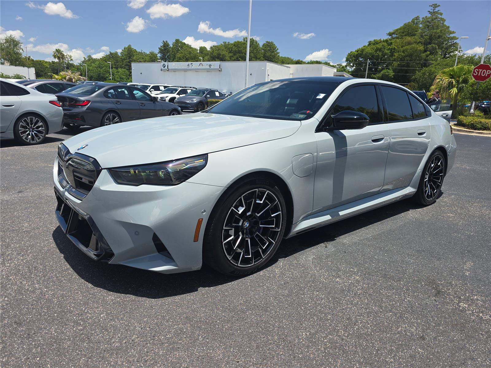 Used 2025 BMW M5 w/ Executive Package AWD/4WD image 6