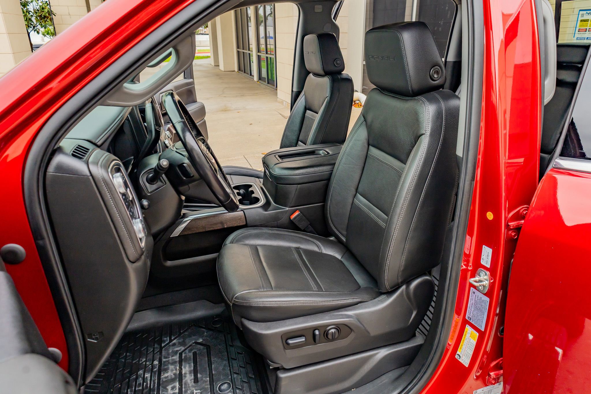 Used 2022 GMC Sierra 3500 Denali AWD/4WD image 30