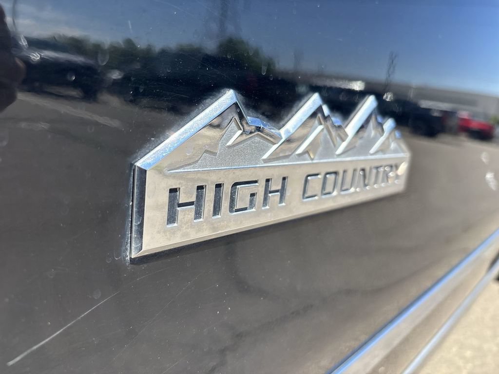 Used 2017 Chevrolet Silverado 1500 High Country w/ High Desert Package AWD/4WD image 35
