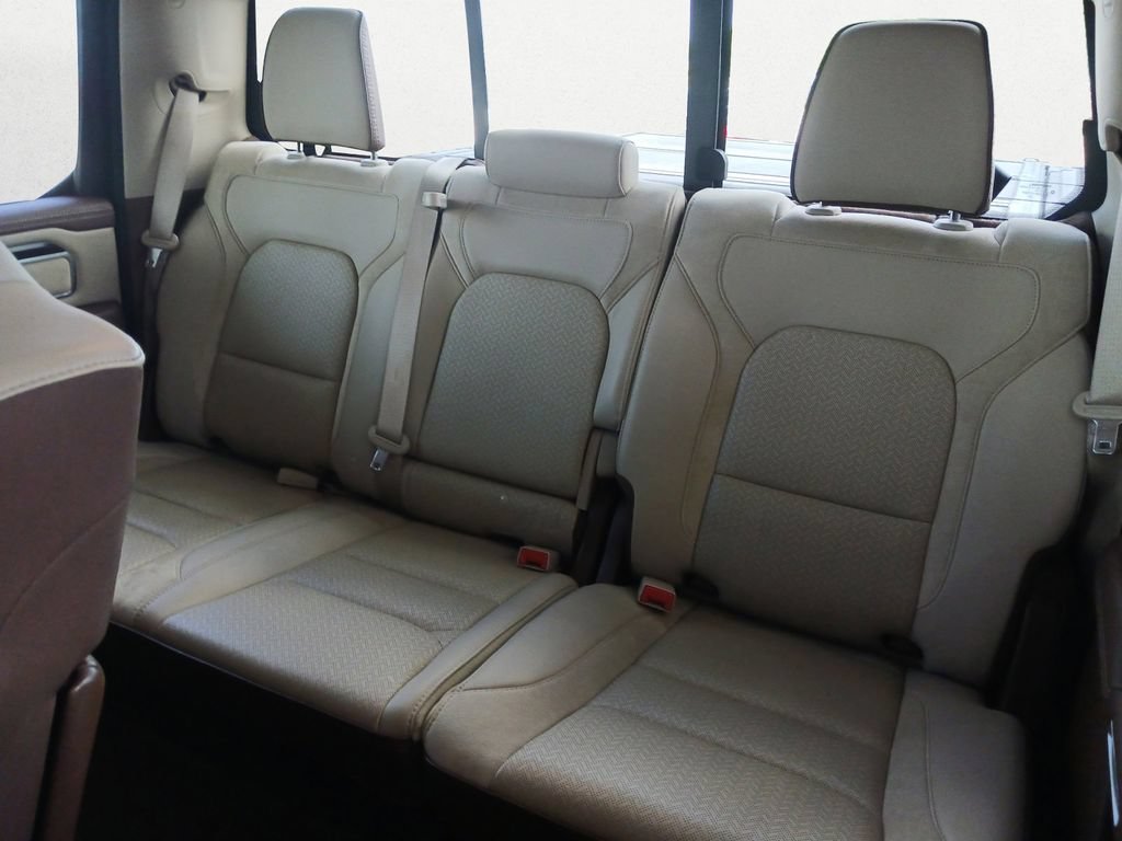 Used 2021 RAM 1500 Laramie AWD/4WD image 9
